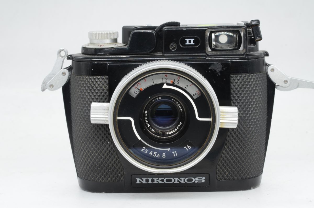 Nikonos II 35 f 2.8