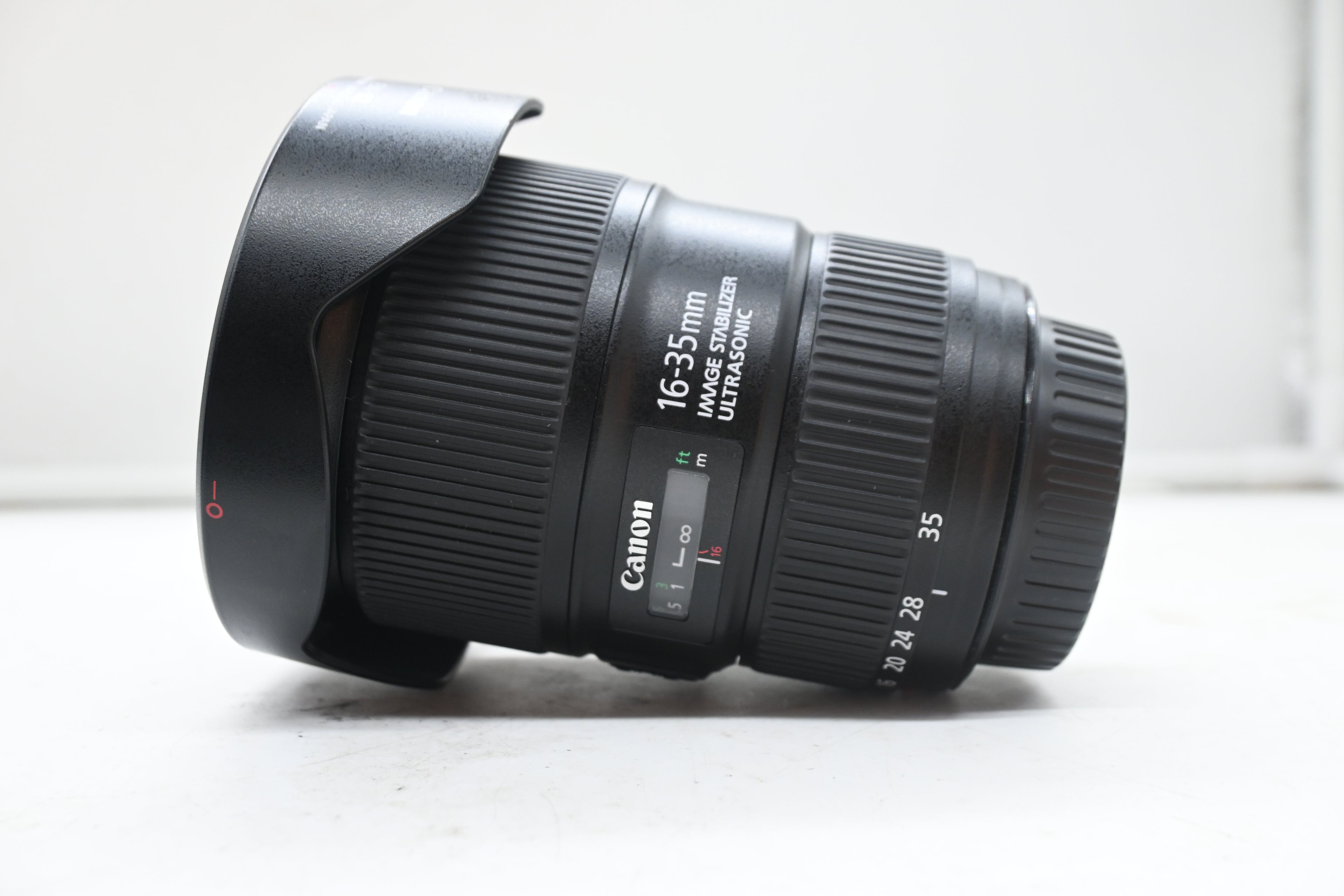 Canon EF 16-35mm f/4L IS USM