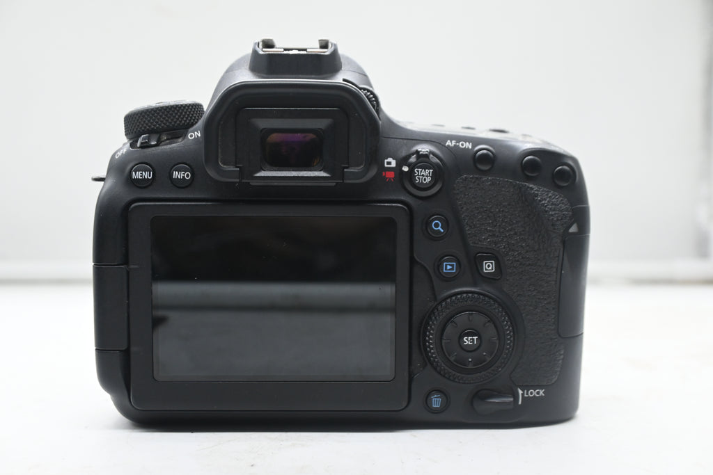 Canon EOS 6D Mark II