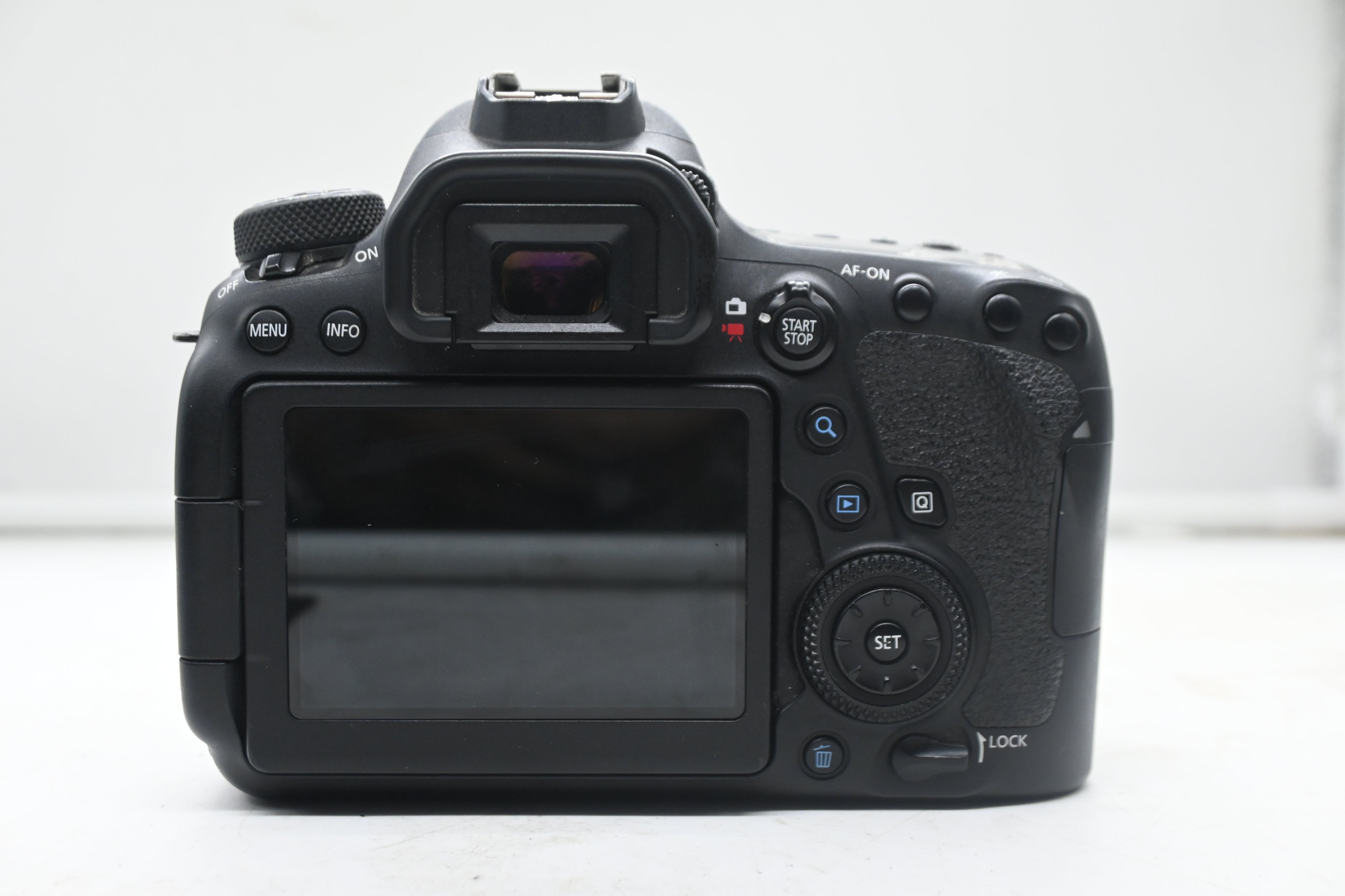 Canon EOS 6D Mark II