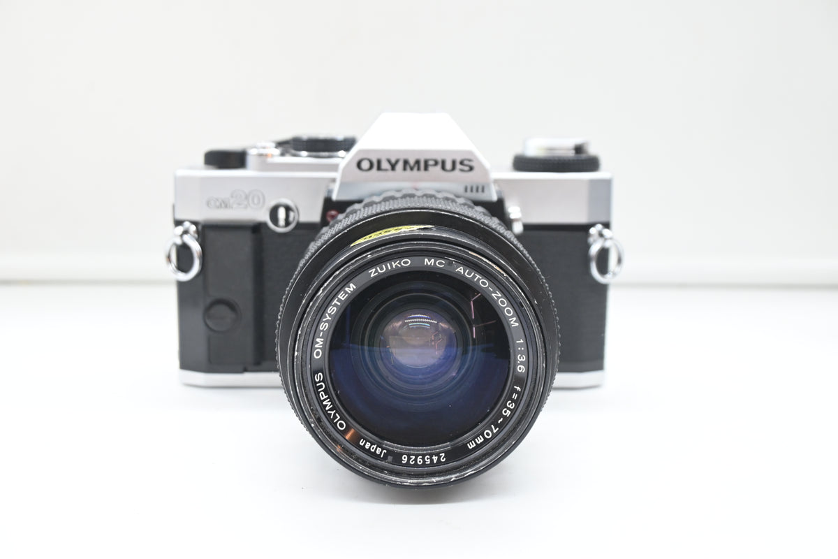 Olympus OM-20 con Olympus 35-70mm