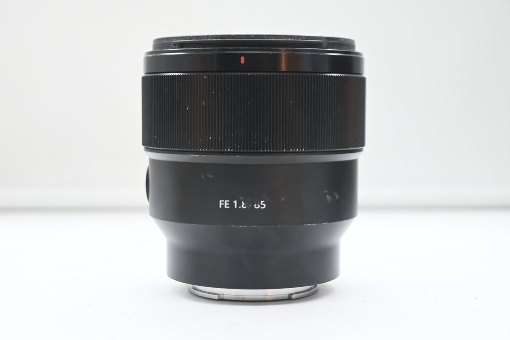 Sony FE 85mm f/1.8
