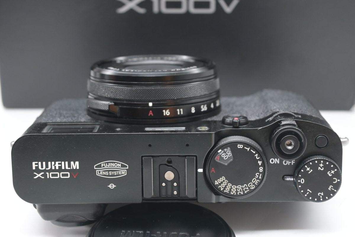 Fujifilm X100V - Black