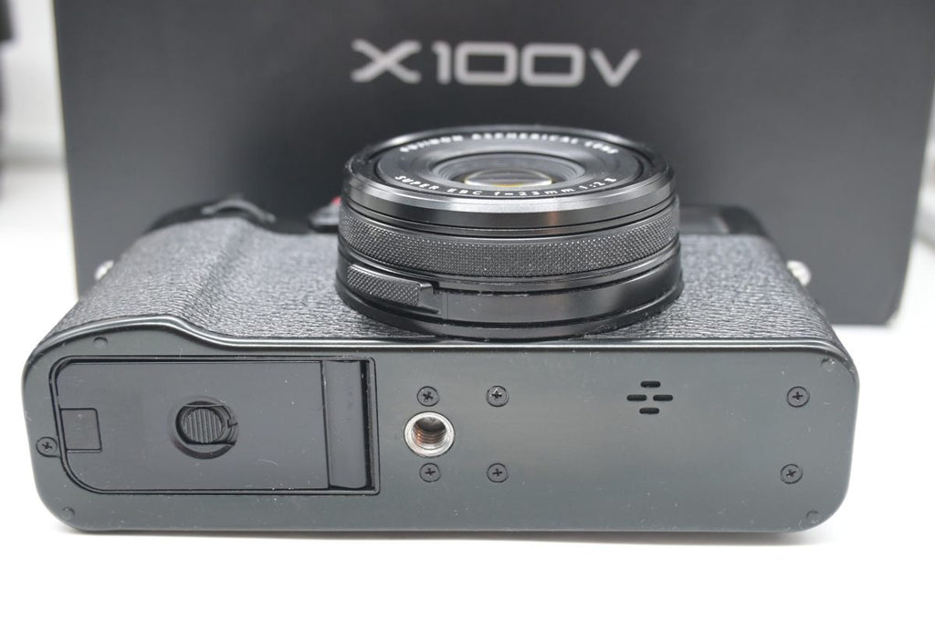 Fujifilm X100V - Black