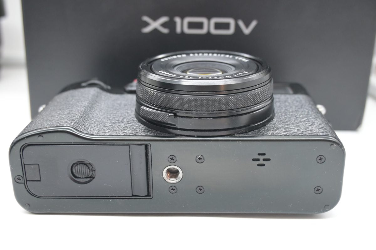 Fujifilm X100V - Black