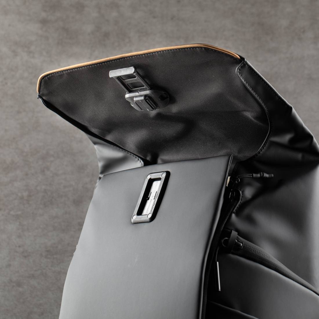 Pgytech Cb-060 Onego Air Backpack 20l Obsidian Black